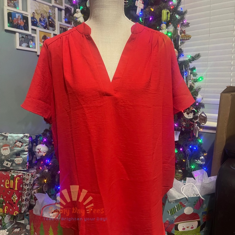 Red Entro top Gabby style